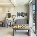 Olive All-seasons Suites, Panel Hospitality Homes & 4* Litochoro