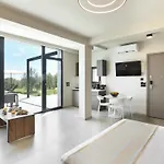 Olive All-seasons Suites, Panel Hospitality Homes & 4*
