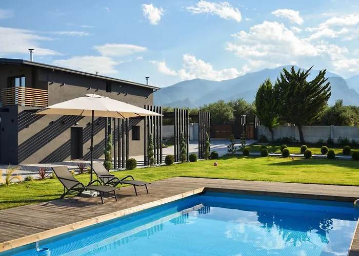 Olive All-seasons Suites, Panel Hospitality Homes & 4* Litochoro