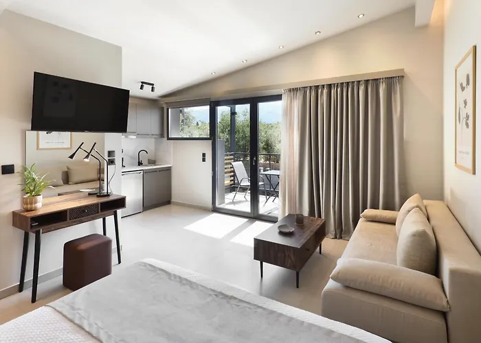 Olive All-seasons Suites, Panel Hospitality Homes & 4* Litochoro