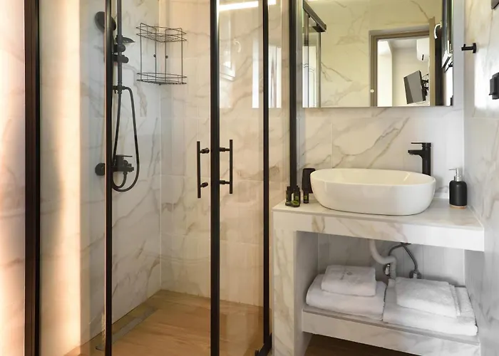 Olive All-seasons Suites, Panel Hospitality Homes &